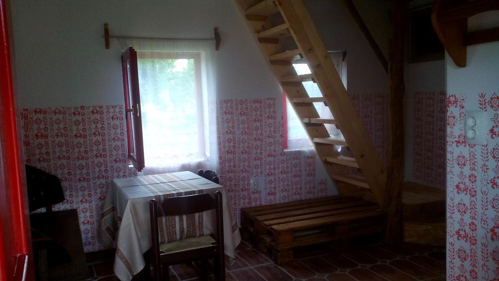 Rooms Ma La Karlovac Exteriör bild